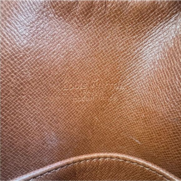 ✅AUTHENTIC✅LOUIS VUITTON DANUBE CROSSBODY BAG - Picture 13 of 16